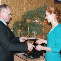 Kalėdinio žaisliuko konkursas Vilniaus r. Vievio gimnazijoje